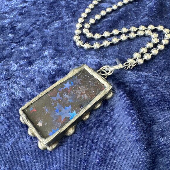 5/$25 Patriotic 10 Domino Necklace - Picture 5 of 8